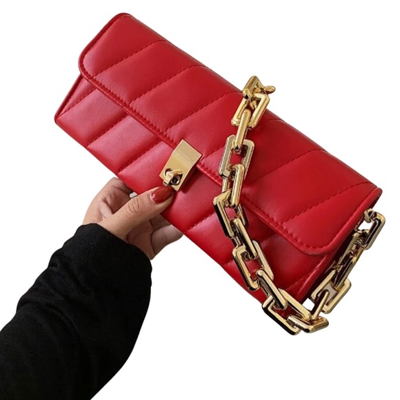 Bright Red Quilted Gold Chain Link Shoulder Purse Bag - Picture 5 of 6